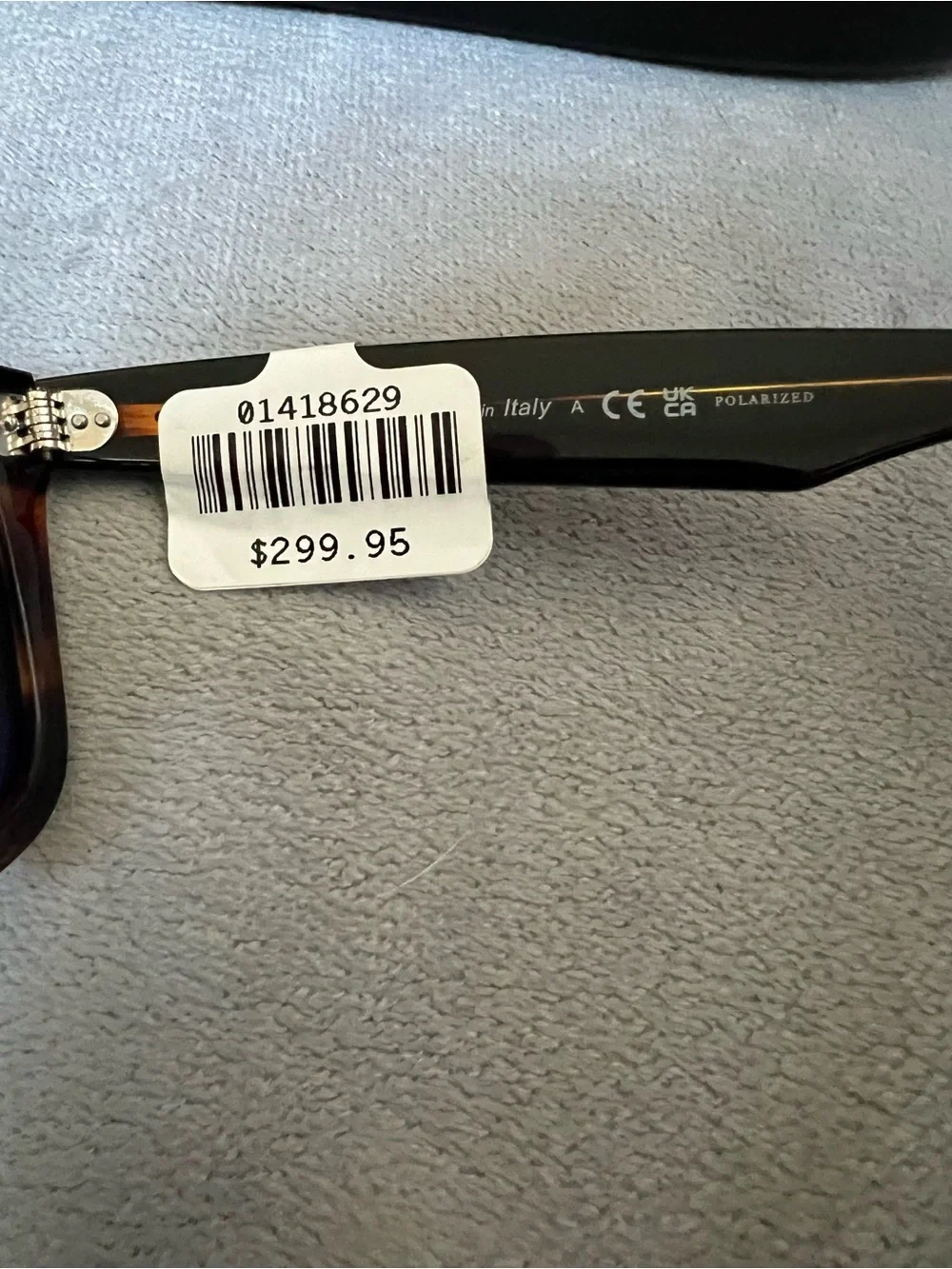 Ray-Ban iconic wayfarer